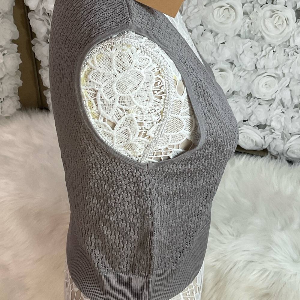 Intique Gray Sleeveless Knit Sweater Vest - Picture 10 of 11